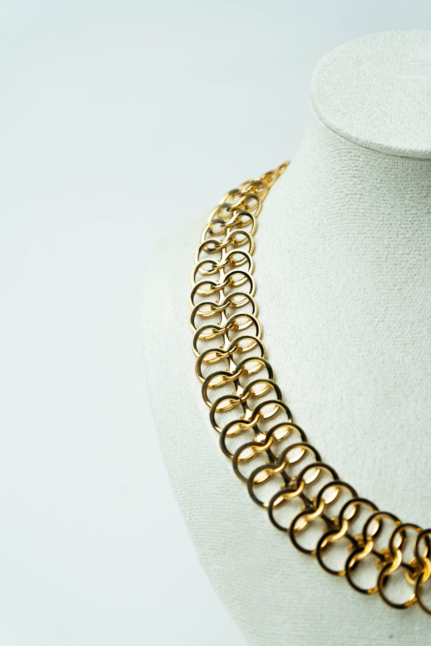 The Nina Ricci Côte de Maille Maillon Collar Necklace