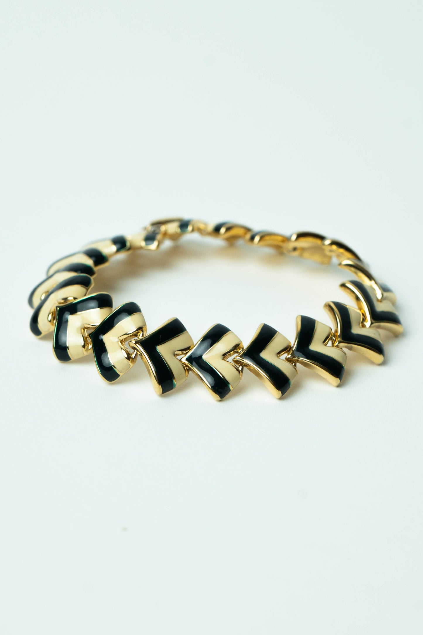 The Nina Ricci Chevron Émail Bicolore Bracelet