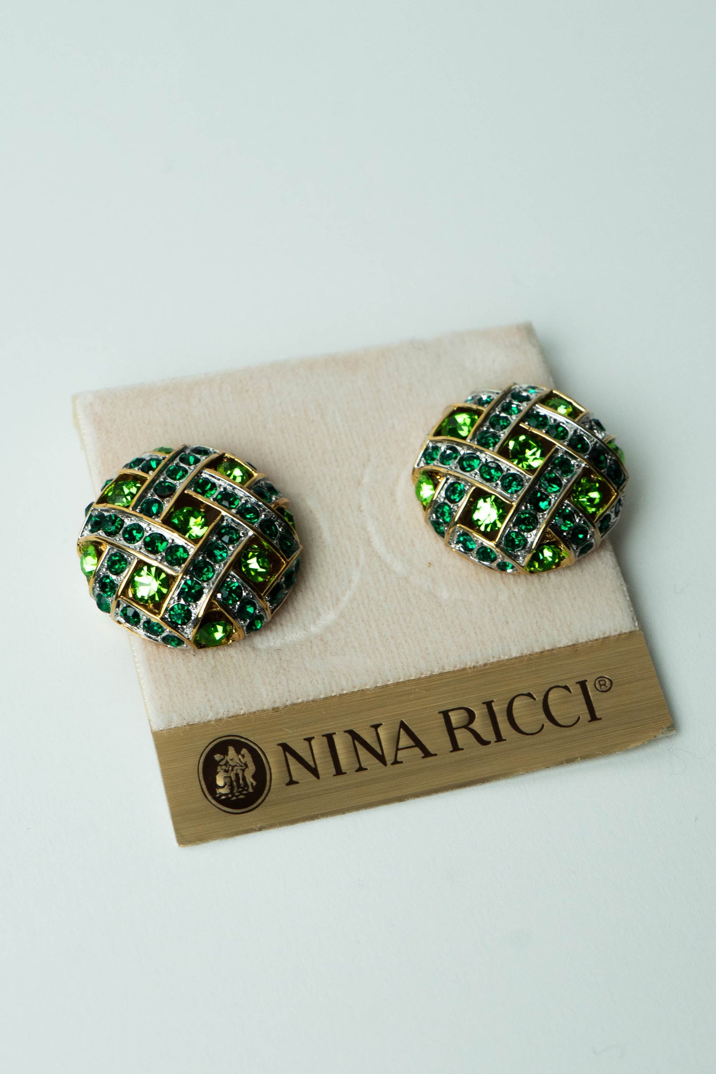 The Nina Ricci Bouton Matelassé de Péridot Earrings
