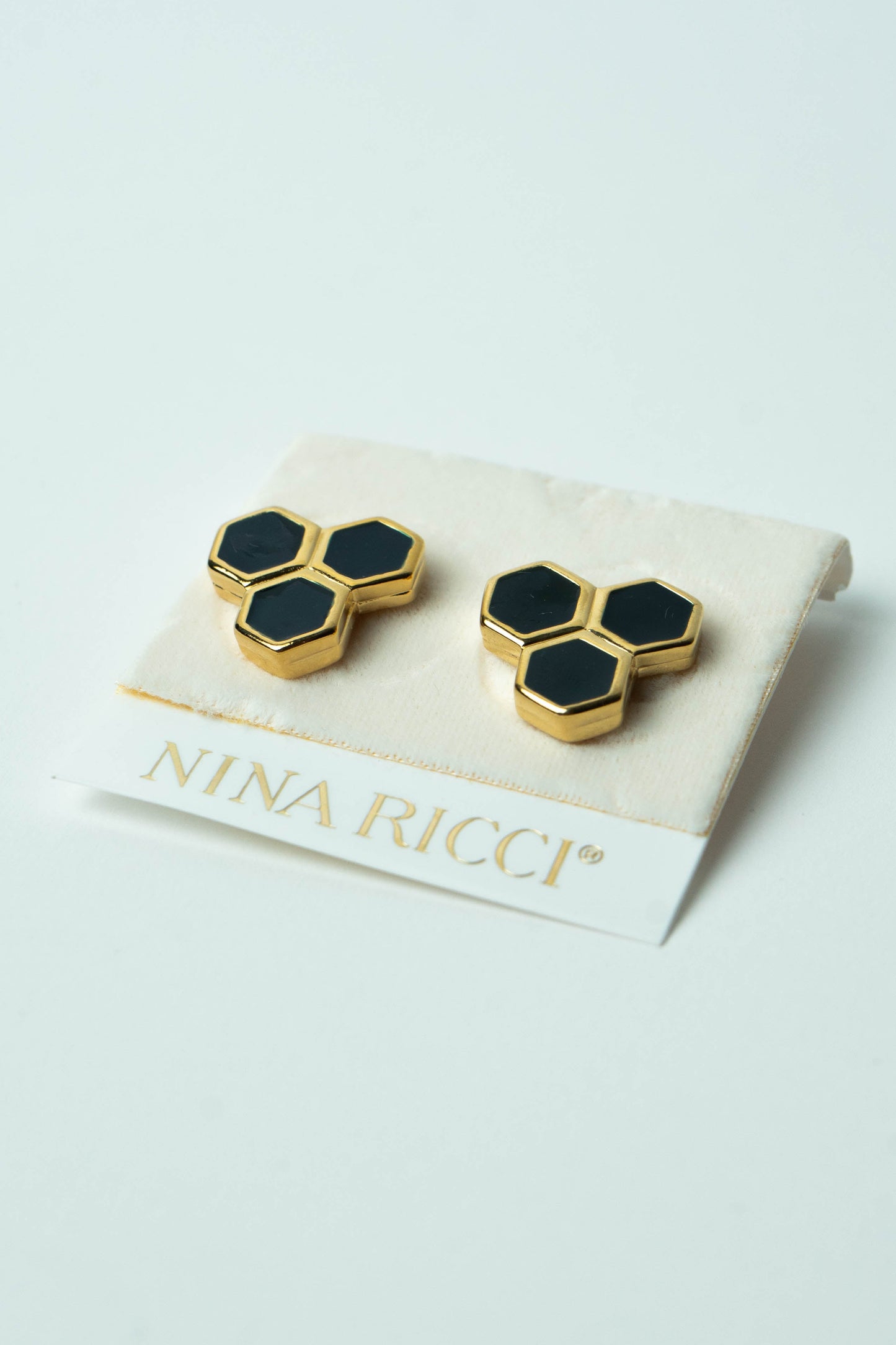 The Nina Ricci "Ruche d'Or et d'Émail" Stud Earrings