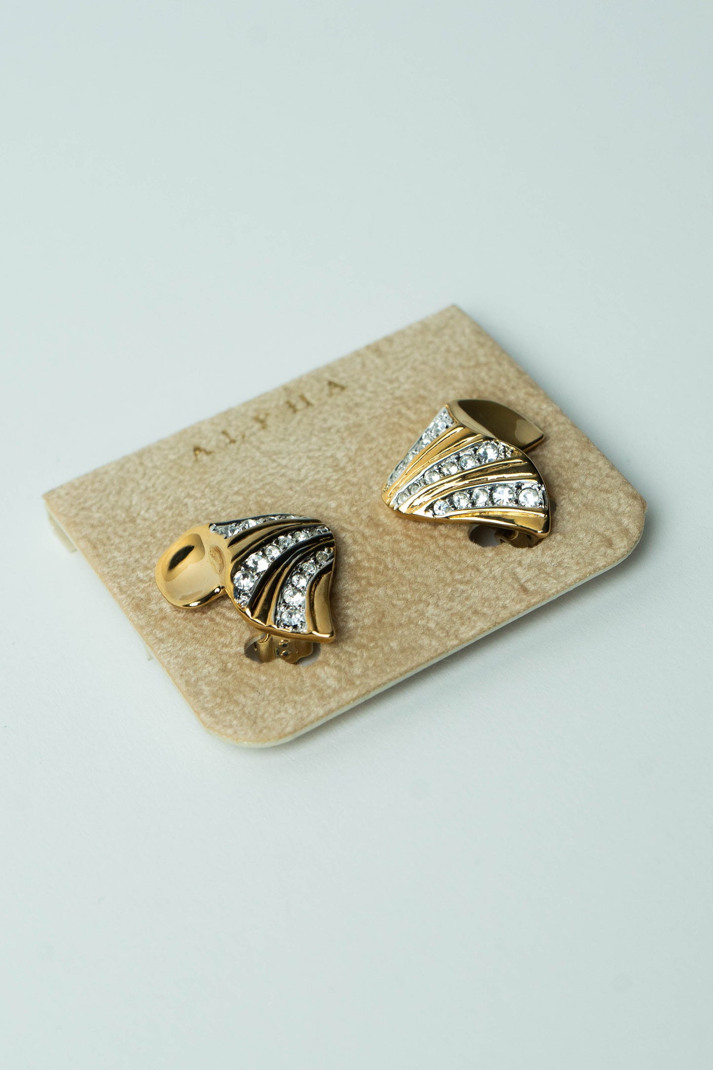 The Alpha Éventail Plissé de Cristal Earrings