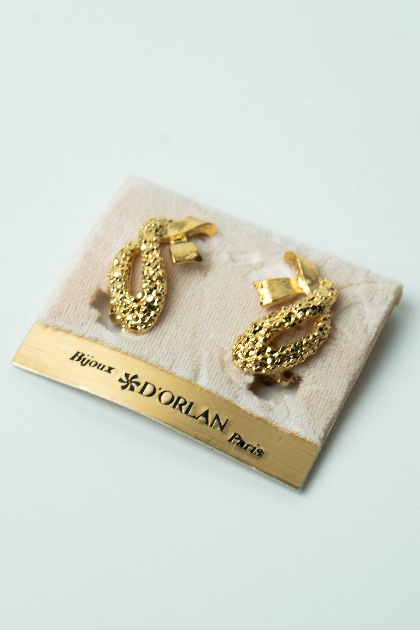 The D'Orlan "Nœud de Satin Doré" Clip-On Earrings