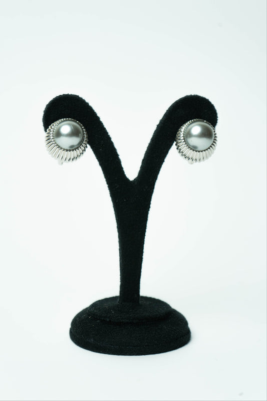 The Nina Ricci Perle d’Orage Button Earrings