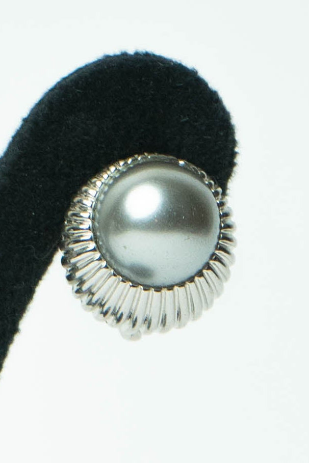 The Nina Ricci Perle d’Orage Button Earrings