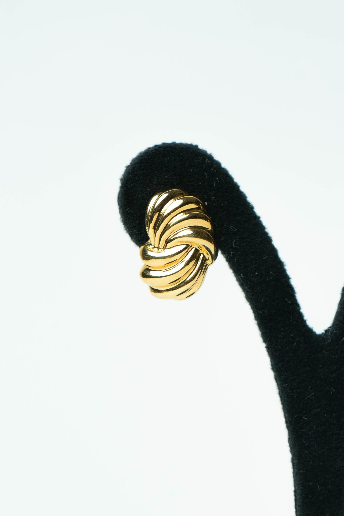 The Nina Ricci Torsade Ribbed Knot Earrings