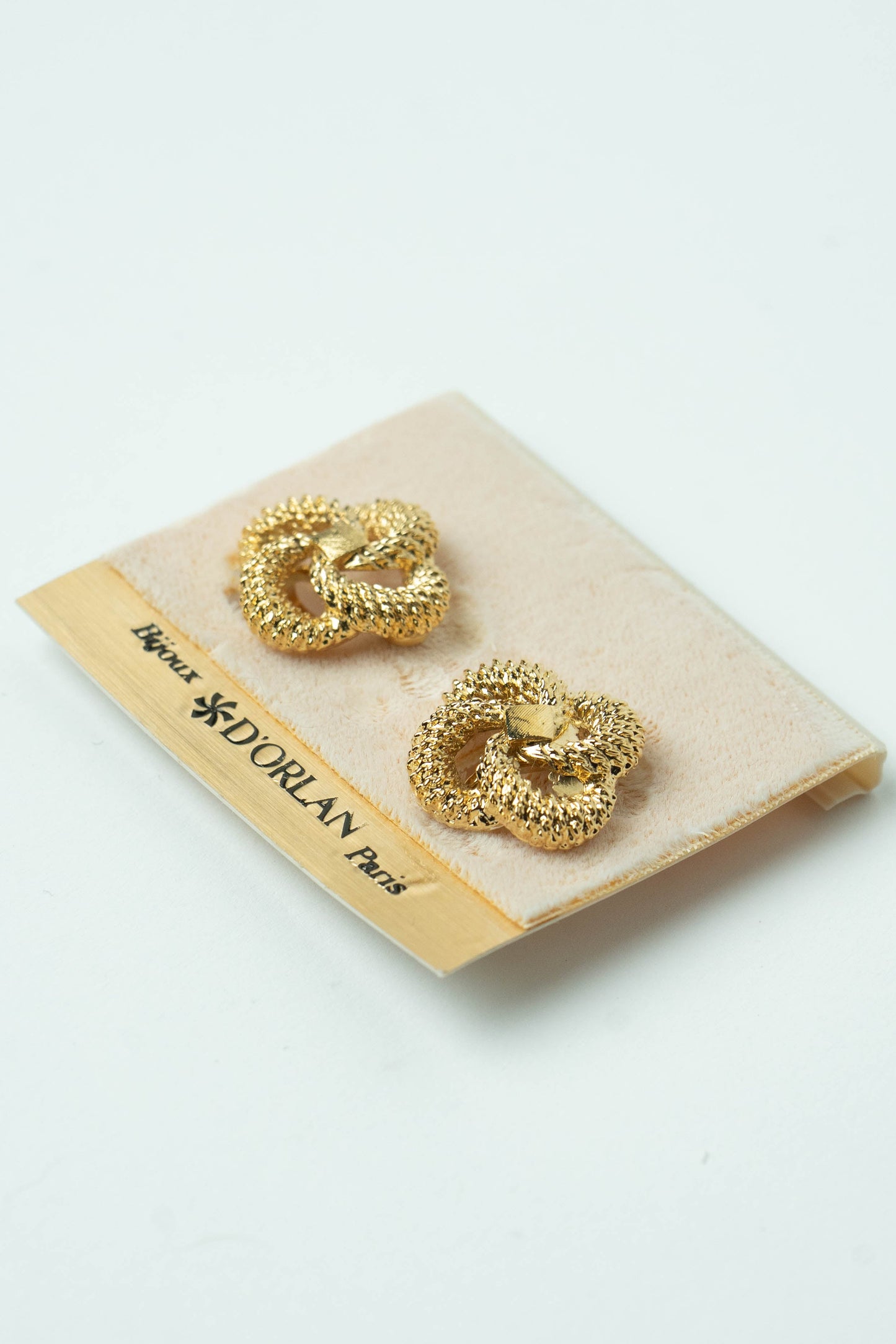 The D’Orlan Entrelacs Textured Knot Earrings