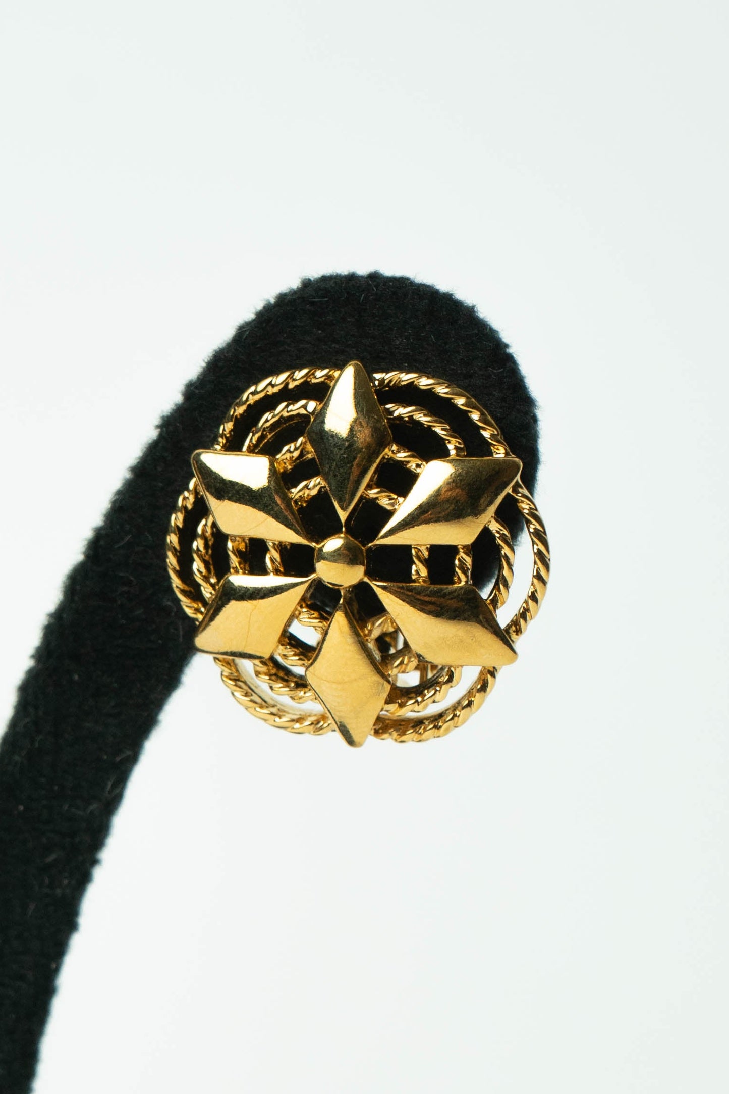 The Nina Ricci Étoile de Corde Filigree Earrings