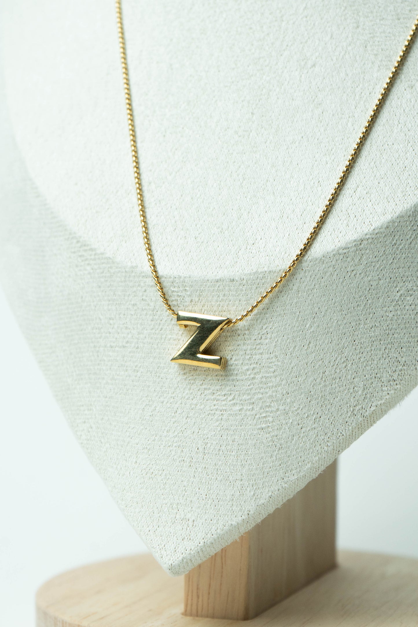 The Nina Ricci Monogramme Letter Z Pendant Necklace