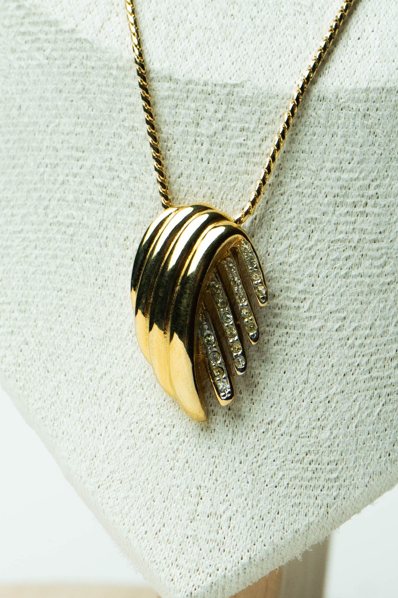 The Nina Ricci L'Aile D'Ange Pavé Pendant Necklace