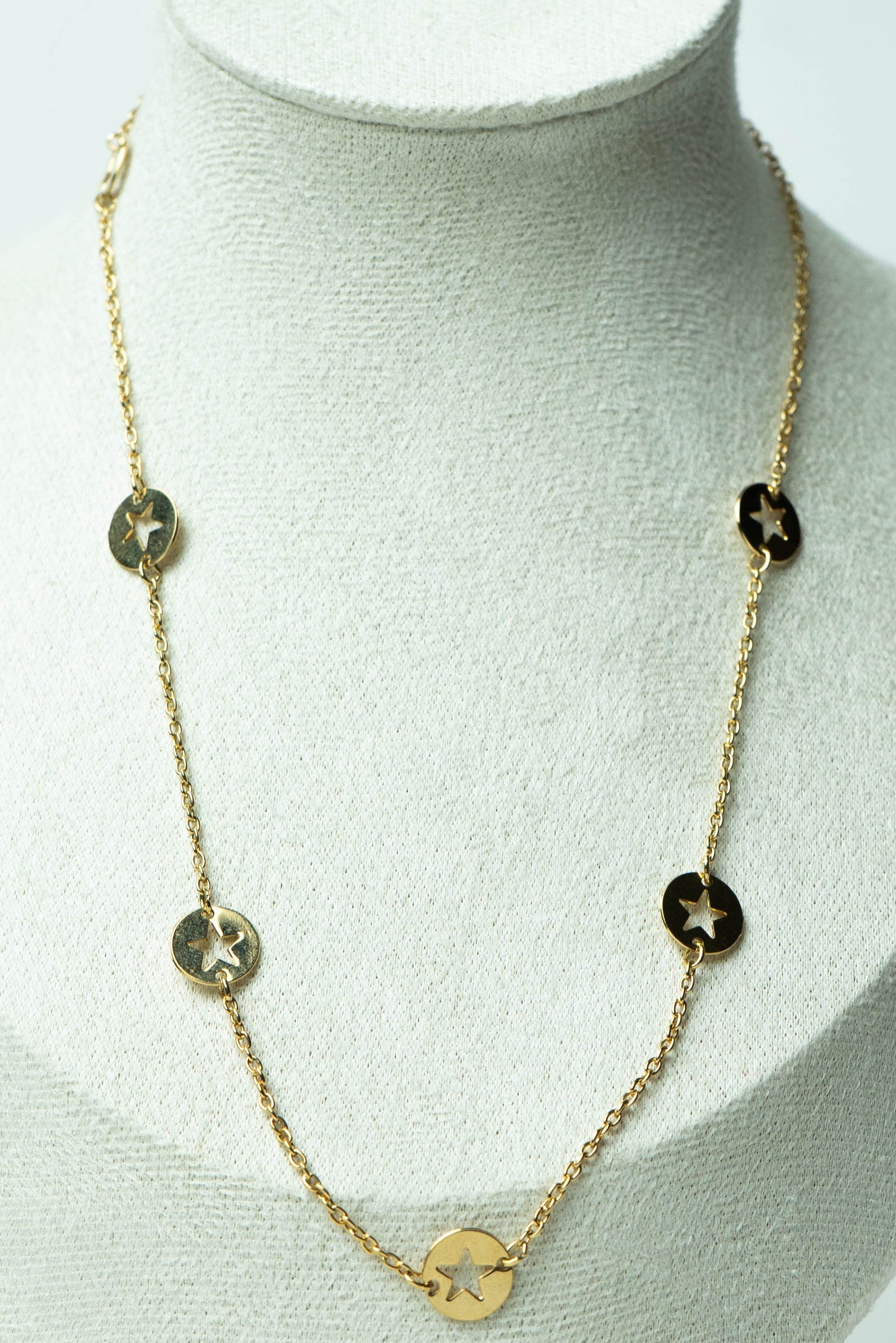 The D’Orlan Étoile Découpée Station Necklace