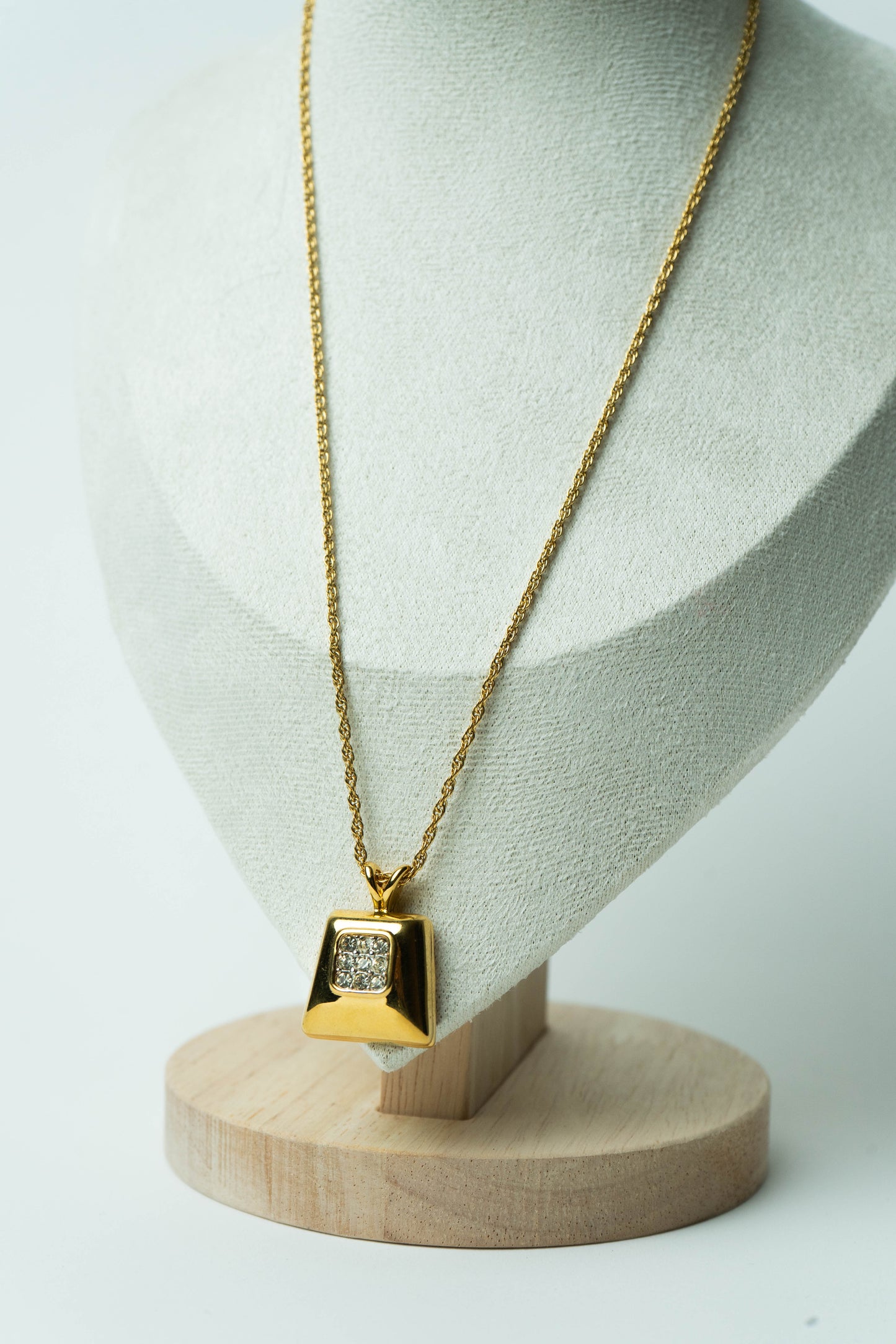 The Nina Ricci Trapèze Pavé Carré Necklace