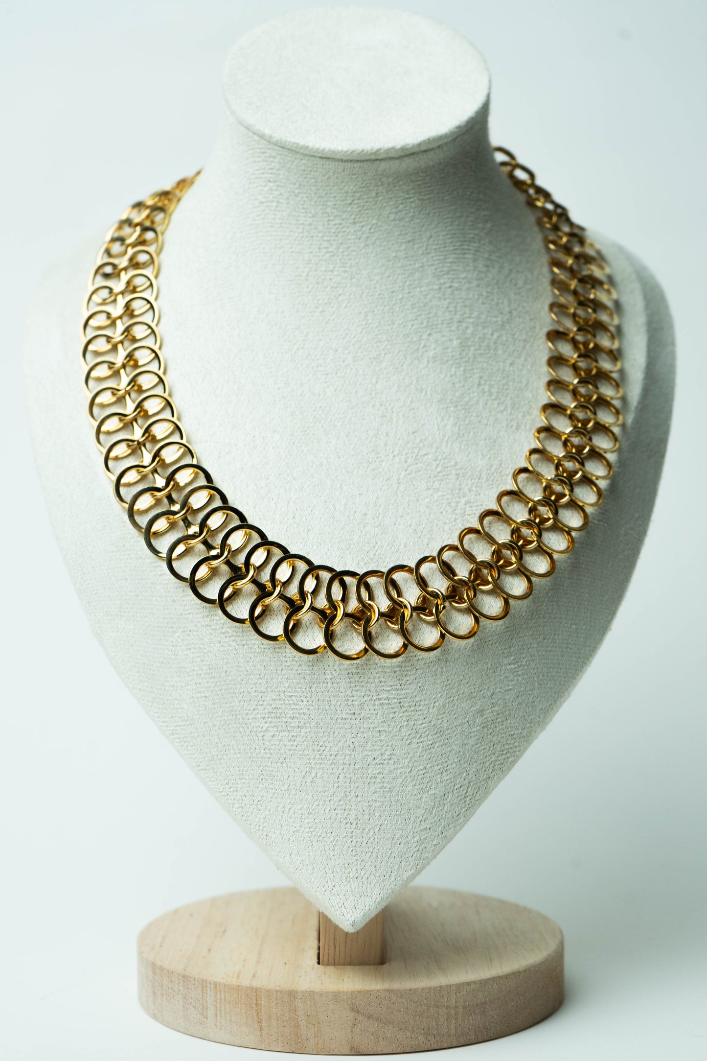 The Nina Ricci Côte de Maille Maillon Collar Necklace
