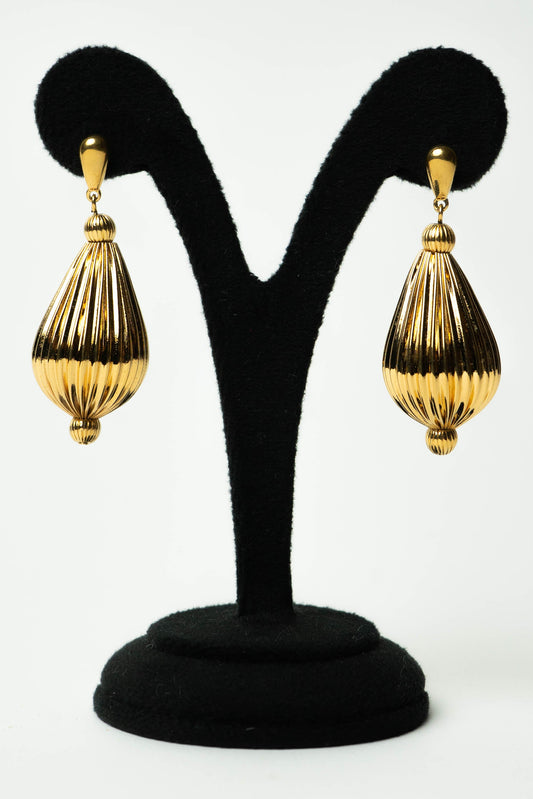 The D'Orlan Goutte Côtelée d'Or Drop Earrings