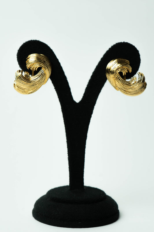 The Nina Ricci Volute Écorce Dorée Earrings