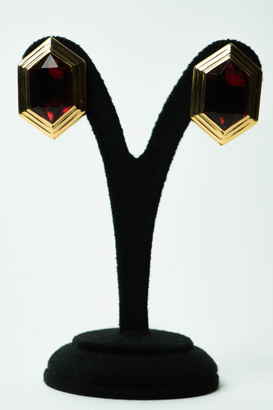 The Nina Ricci Hexagone Écarlate Cristallisé Earrings