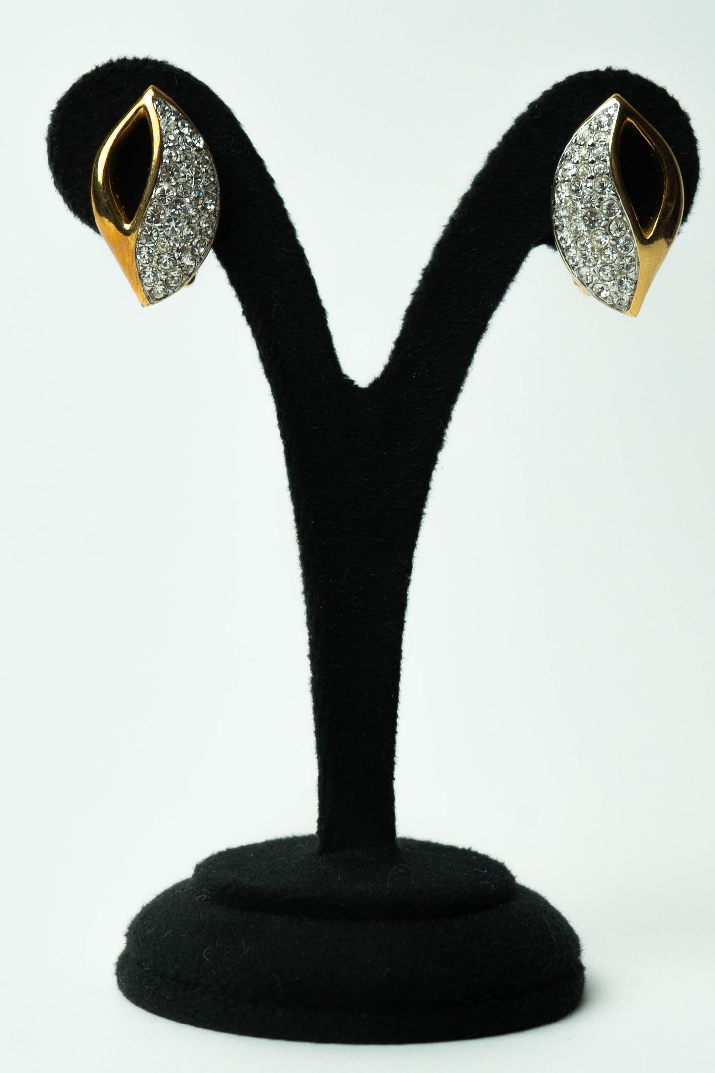 The Nina Ricci Feuille Courbée Pavé Earrings
