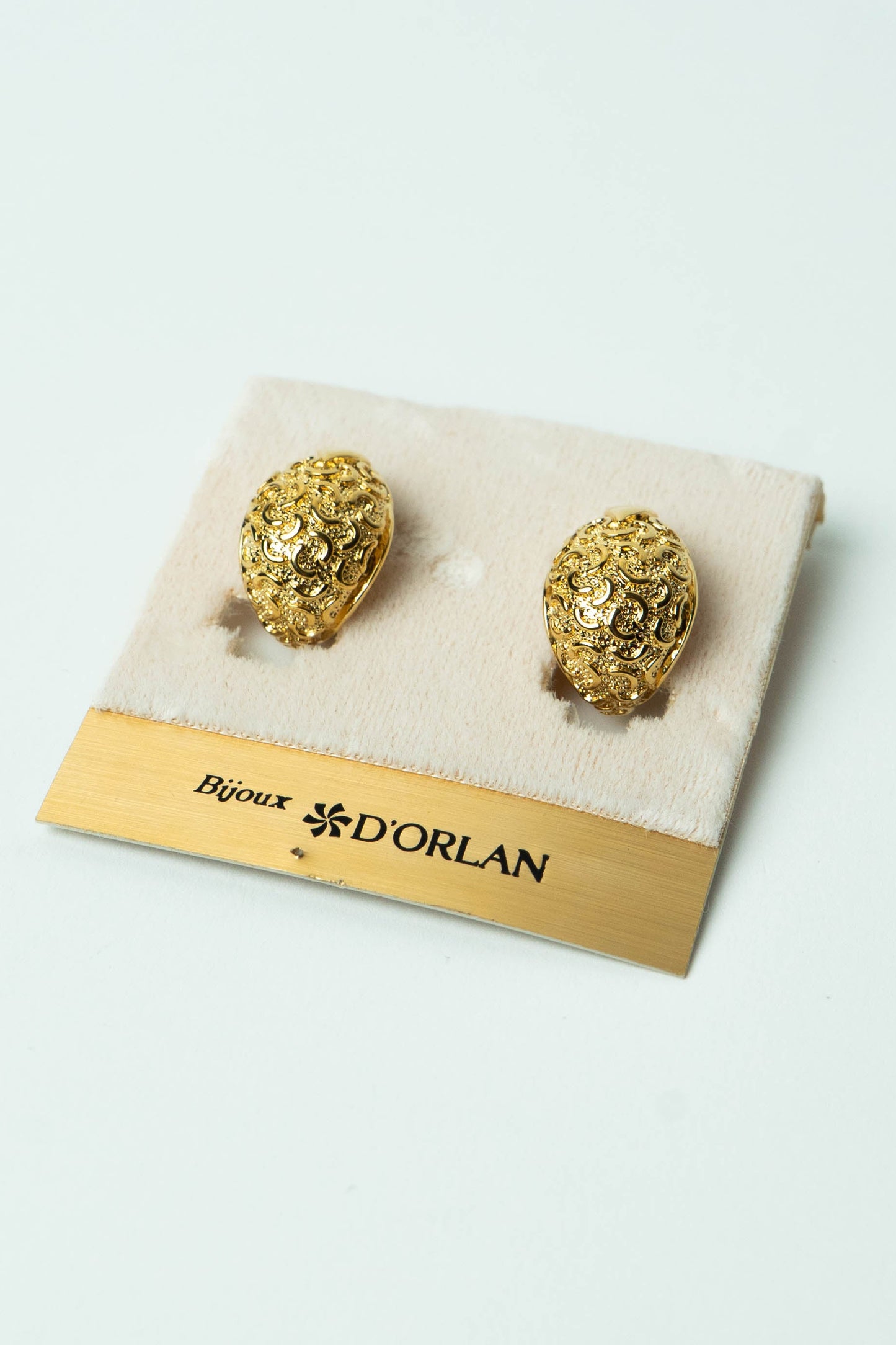 The D'Orlan Ovale en Filigrane Baroque Earrings