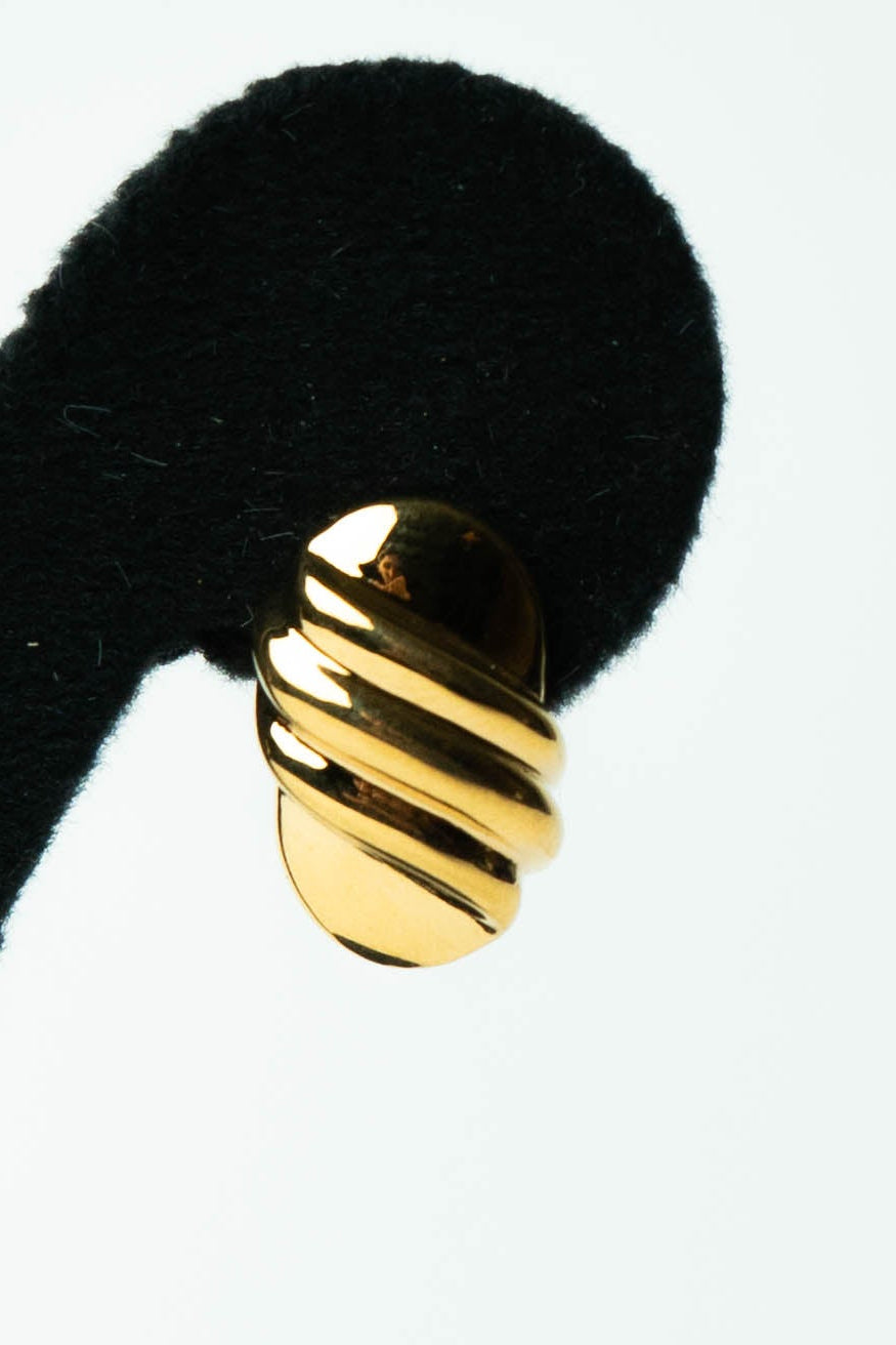 The Nina Ricci Demi-Cercle Torsadé Lisse Earrings