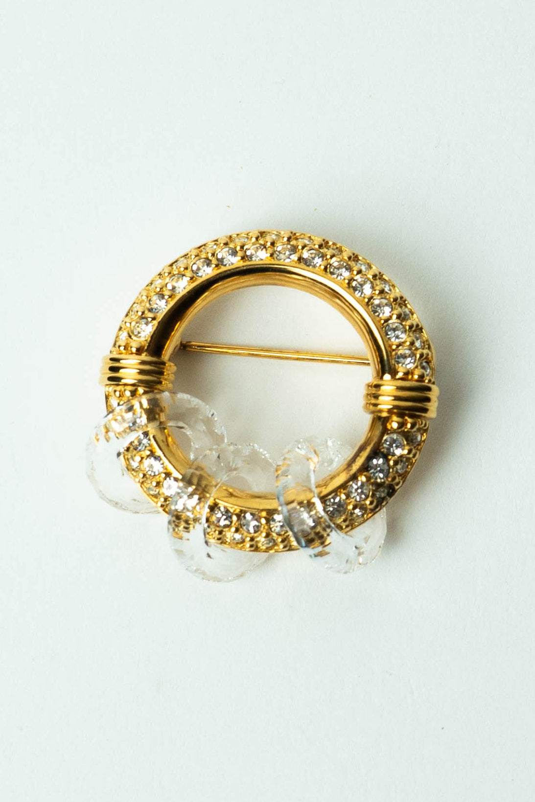 The D'Orlan Anneau de Lumière et Bulles de Cristal Brooch