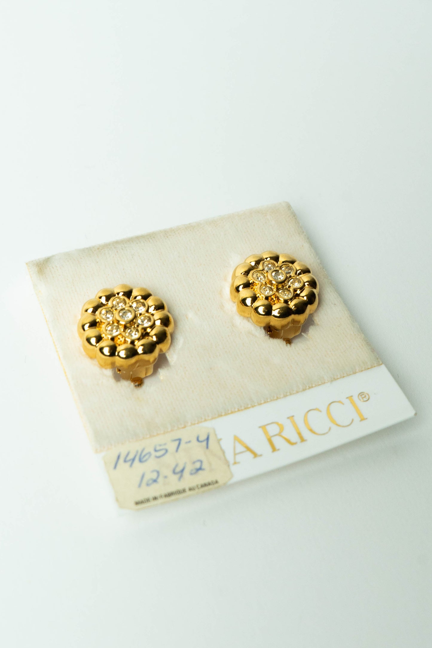 The Nina Ricci Rosace d'Or Bombé et Cœur de Cristal Clip-On Earrings