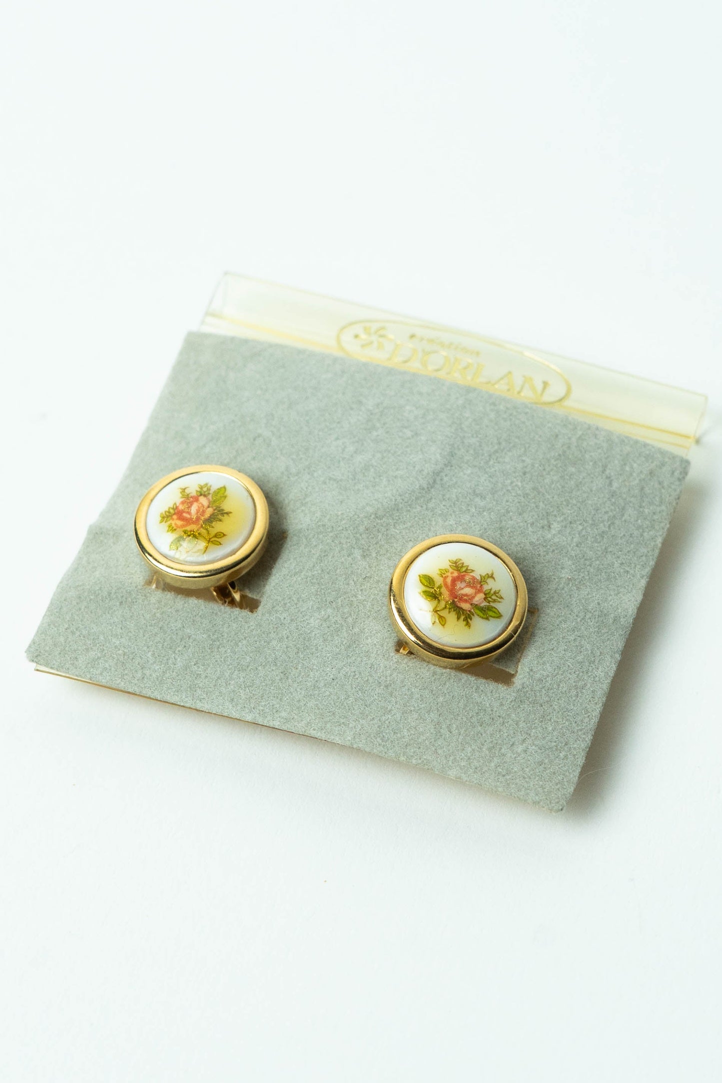 The Création D'Orlan Médaillon de Rose en Porcelaine Clip-On Earrings
