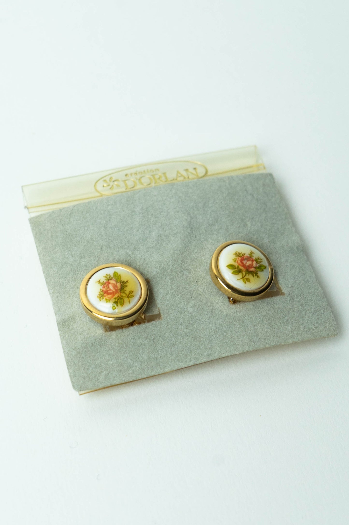 The Création D'Orlan Médaillon de Rose en Porcelaine Clip-On Earrings