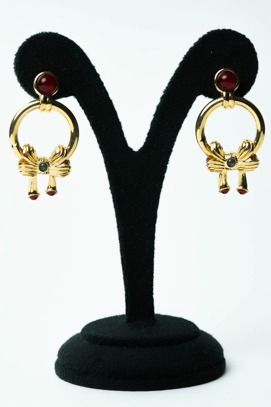 The Alpha Anneau d'Or et Nœud de Rubis Drop Earrings