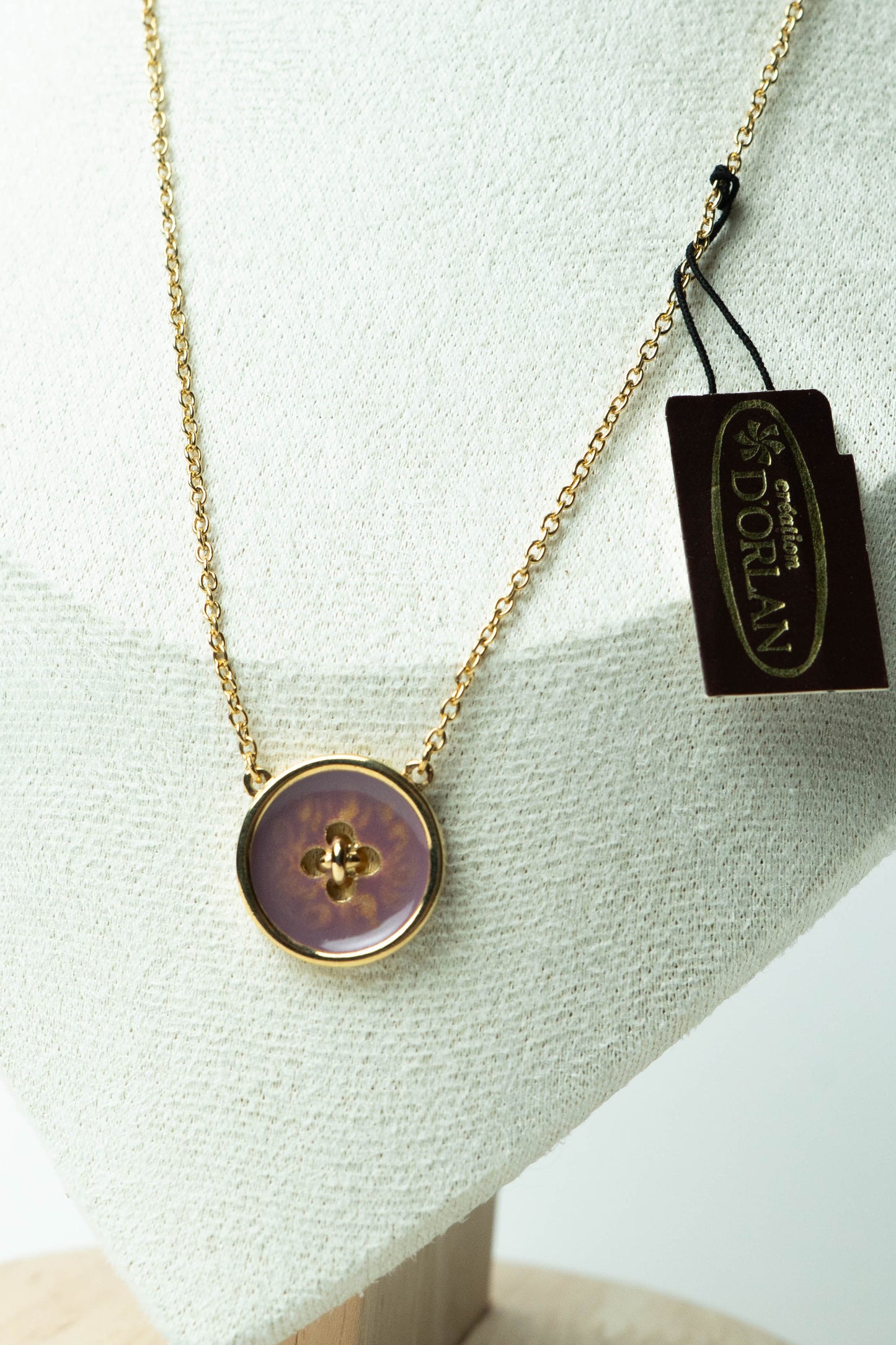 The D'Orlan Bouton de Nacre Violette Pendant Necklace